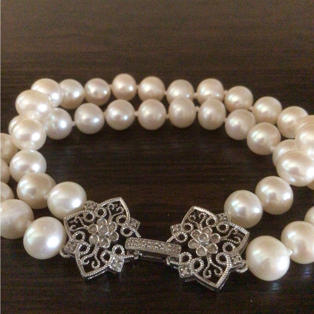 Pearl Bracelet with Sterling Silver Diamond Clasp